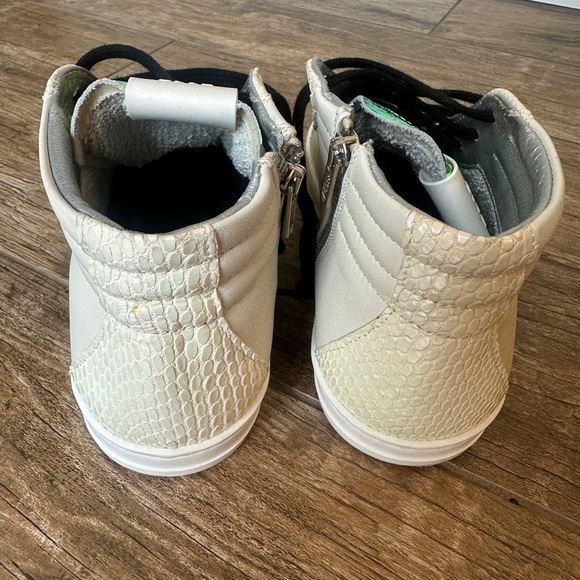 P448 Skate Nautilus Sneaker high top zip size women’s 39/8 - Picture 4 of 9